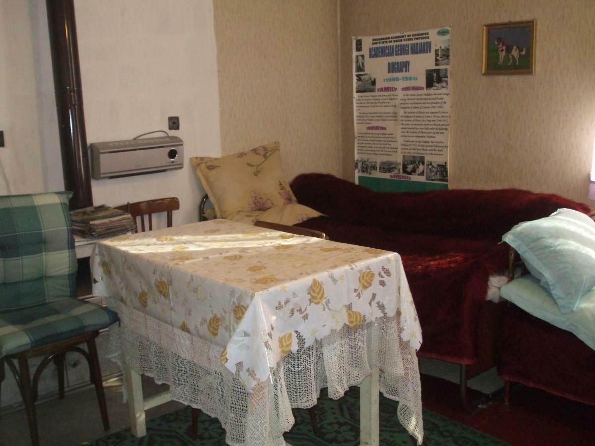 Daneto Apartment Tyrgowiszte Zewnętrze zdjęcie